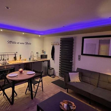 Mille Et Une Nuit, Appartement Classe 3 Etoiles En Rdc Avec Exterieur Et Parking Dole Bagian luar foto