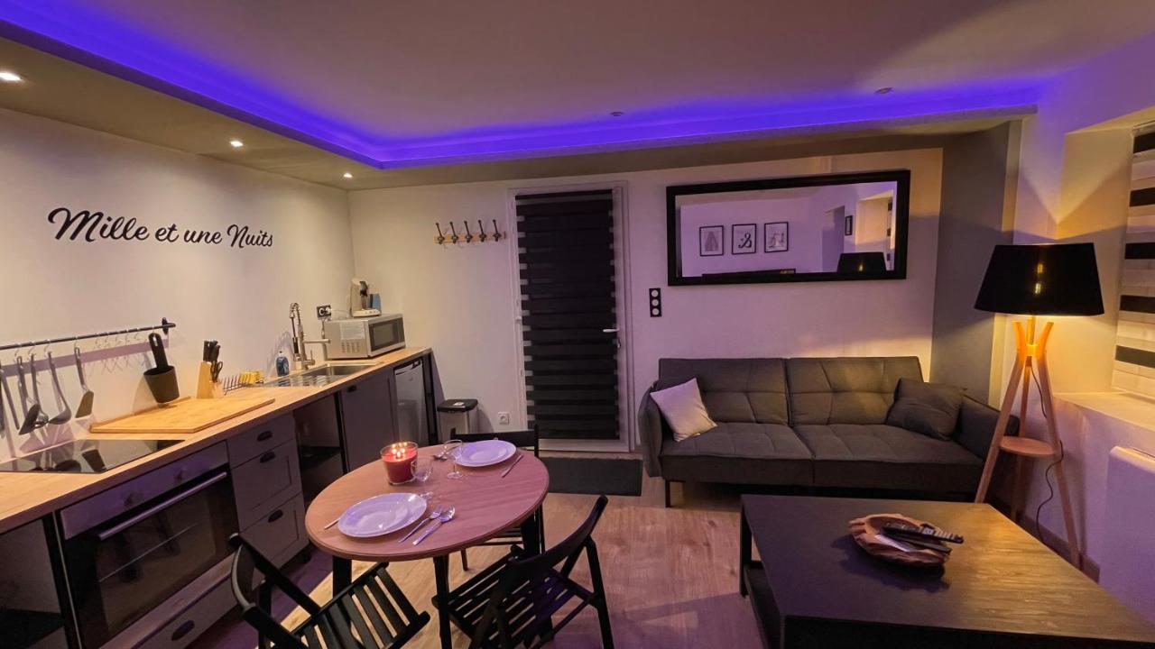 Mille Et Une Nuit, Appartement Classe 3 Etoiles En Rdc Avec Exterieur Et Parking Dole Bagian luar foto